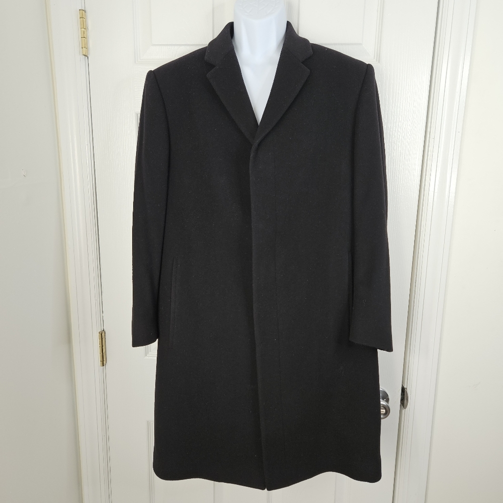 Mens Calvin Klein black over coat size large hidden buttons